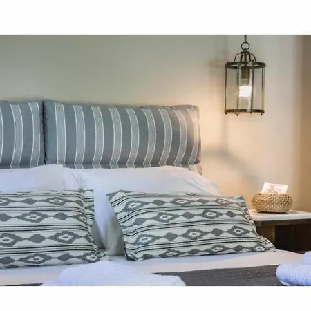 Apartment Fanari House *